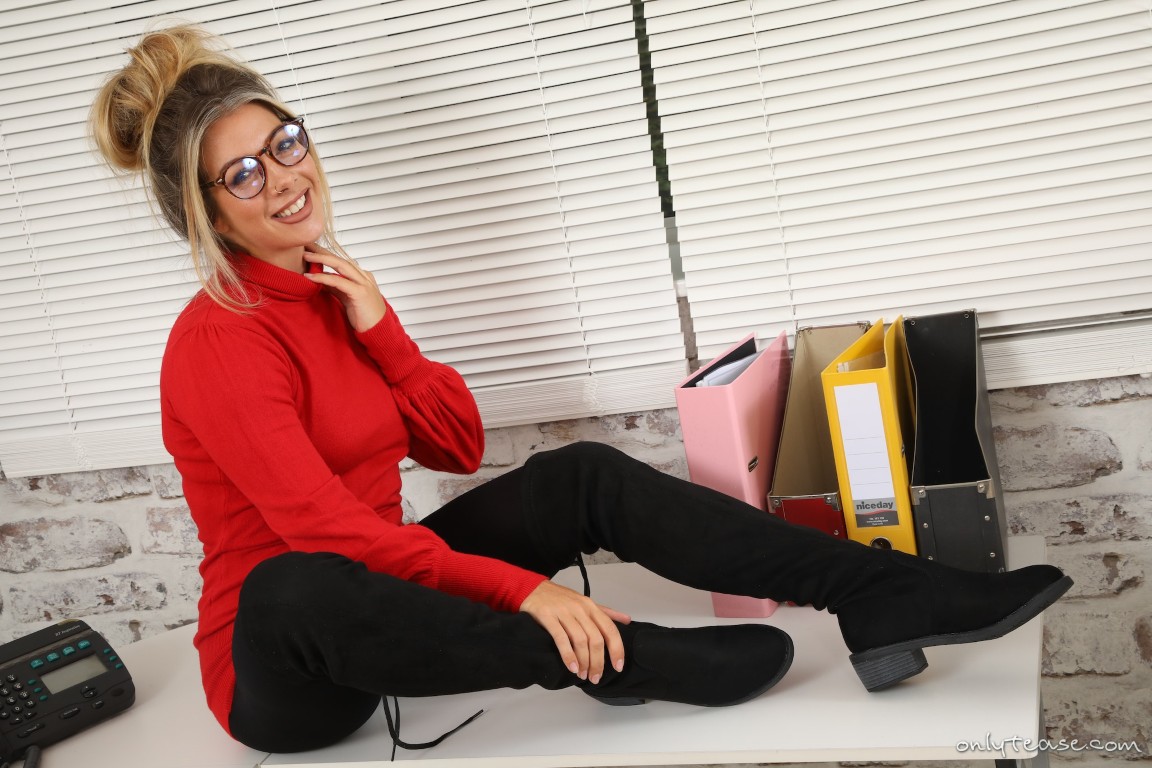 OnlyTease Tillie red minidress boots black pantyhose