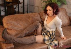 Layered-Nylons Kora boots pantyhose over stockings